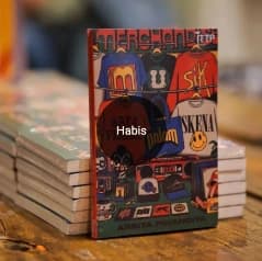 Buku "Merchandise Musik: Gaya Visual dalam Skena"